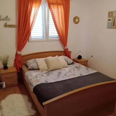 Apartment By The Sea Zavalatica, Korcula - 184 Cara